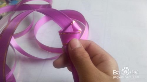 如何DIY彩带折花大全方法图解