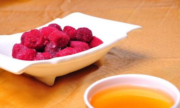 喝杨梅酒有什么好处 喝杨梅酒保健功效多多