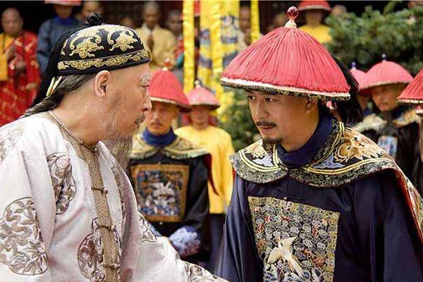 清朝的布政使、按察使、道员是干什么的？相当于现在什么官？