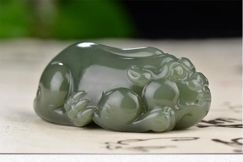 人养玉三年，玉养人一生有科学依据么？