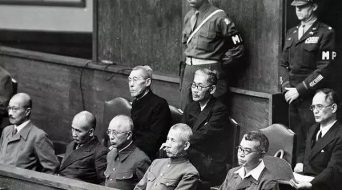东京大审判的中国法官是谁，为我国做出了哪些贡献？