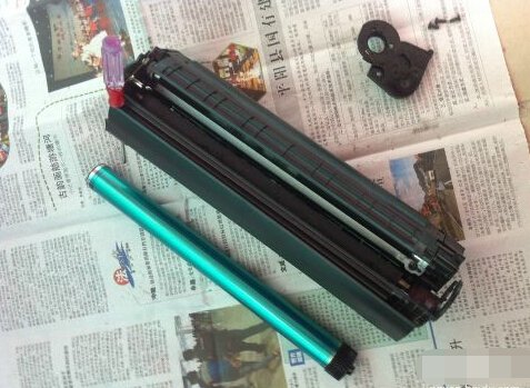 hp m10015 mfp硒鼓如何加粉？