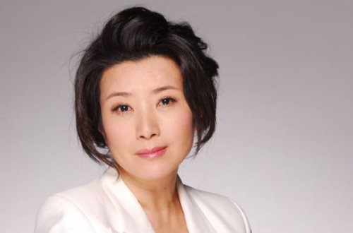 歌唱家王静简介