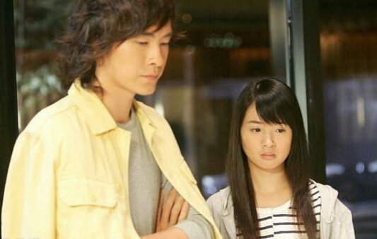 一个女孩不顾一切爱上你，你怎么办？