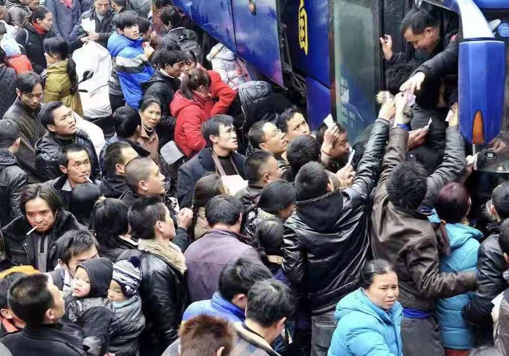 2022年春运，各地的返乡打工人都出现了哪些令人破防的瞬间？