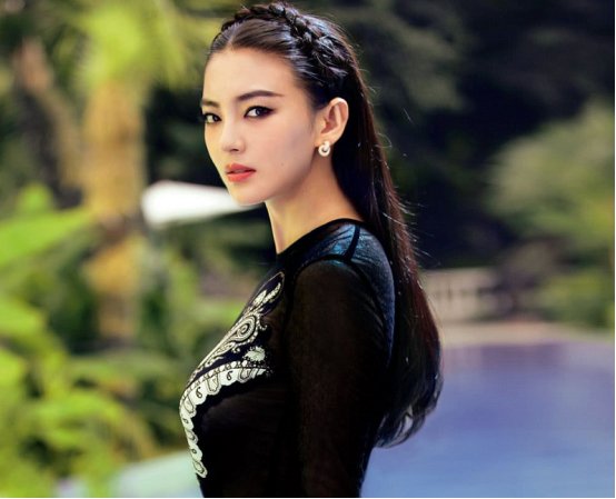 张雨绮李柄熹承认恋情，定情礼物是小提琴，该物品有何含义？