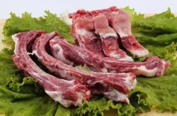 四川小伙蒙眼20秒剔掉整扇猪腿骨,他是如何做到的?