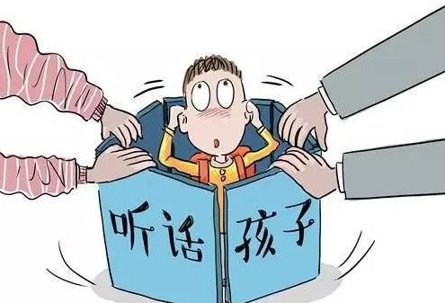 家长心大独自过马路，3岁娃被卷入车底！监护人在这件事中该承担什么责任？