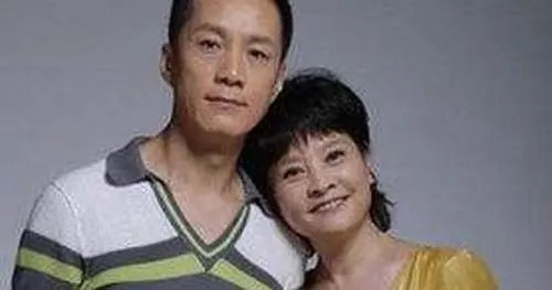 广西南宁一三胎妈妈遭丈夫家暴，知情人透露了哪些信息？