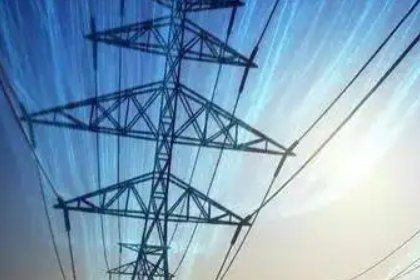 参加重庆山火救援的消防员第一次在救火现场吃冰棍，如何看团结就是力量？