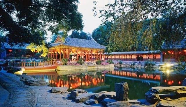 还珠格格的拍摄地点在哪里？