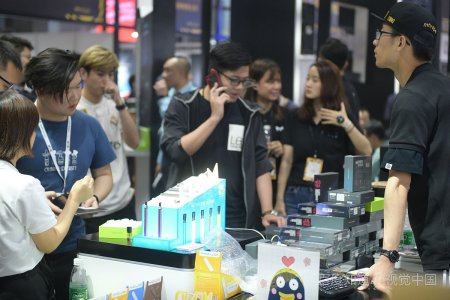 在全球产业链中,中国制造业拥有哪些显著的比较优势？