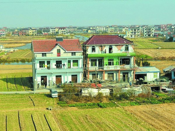 如何在农村买地