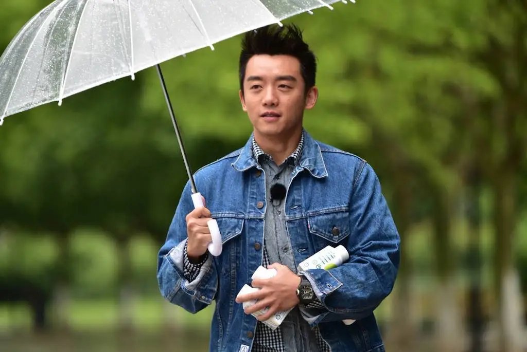 郑恺为了撕名牌已经开始健身了，郑恺在往届跑男中撕名牌赢过几次？