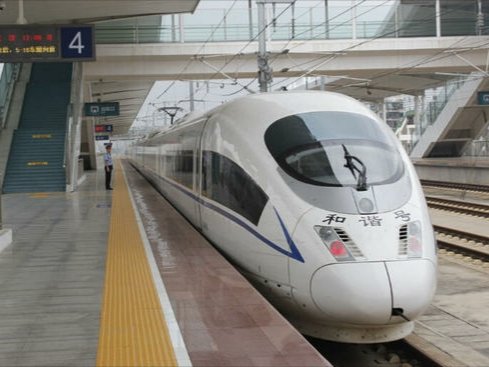 台湾交通部门负责人为列车出轨事故请辞，在此起事故中他有着怎样的责任？