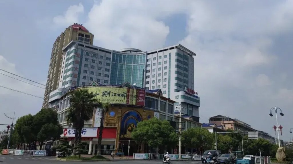 江西“行李箱藏尸案”逃犯被抓获，将会面临什么处罚？