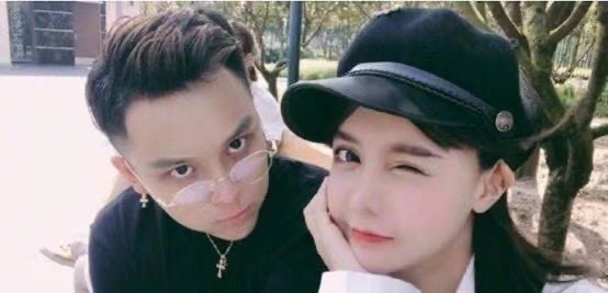 韩安冉发文与兜儿正面刚上热搜，她们之间有什么渊源？