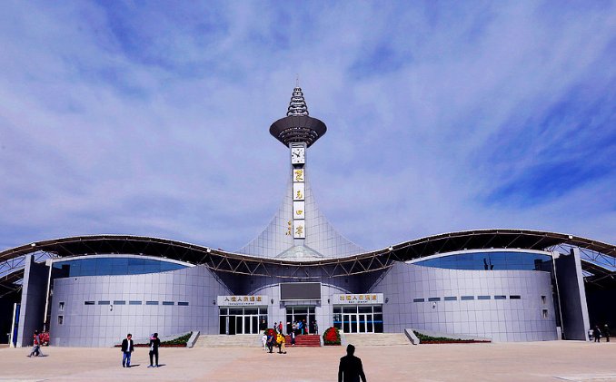 为何内蒙古额济纳旗会成为本轮疫情中确诊病例数最多的地区？