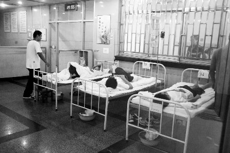 9·16河南工业大学食物中毒事件的介绍