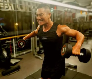 现场画面曝光！港星黄竣锋遇袭被砍三刀急送医，嫌犯到底有何目的？