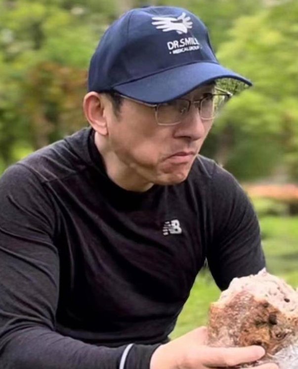 张强回应骑行40公里发工资,他是如何回应的?