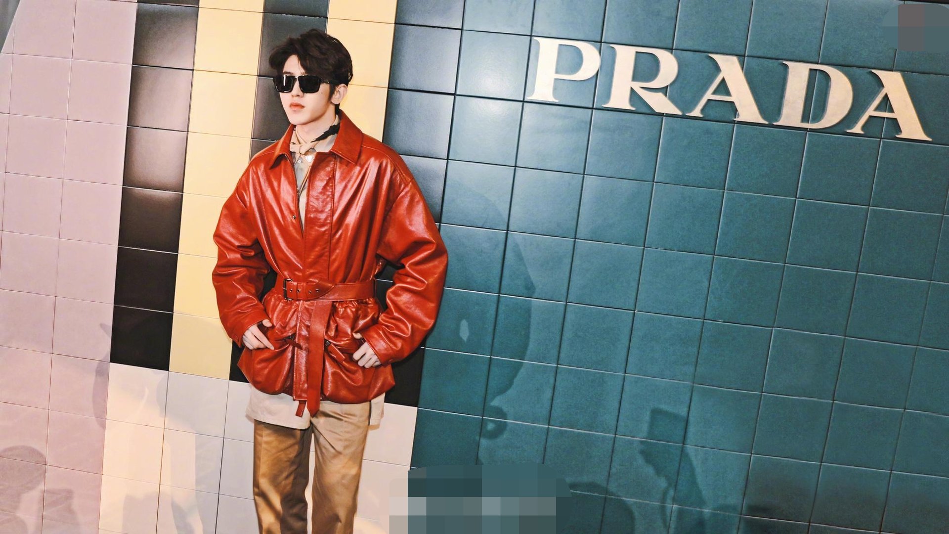 Prada中国区把关不严，由此可见选择品牌代言人要考虑哪些因素？