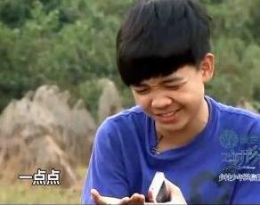 《变形计》最惨农村男孩，“抢”了主角风头，监狱看完父亲不久后怎样了？