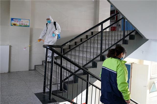 江西高校开始有序解除封闭管理,校园防疫措施该如何进行?