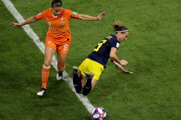 西班牙对瑞典女足比分预测