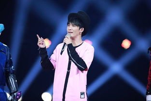 戚薇大张伟舞台闹尴尬，为何嘉宾大笑不止？