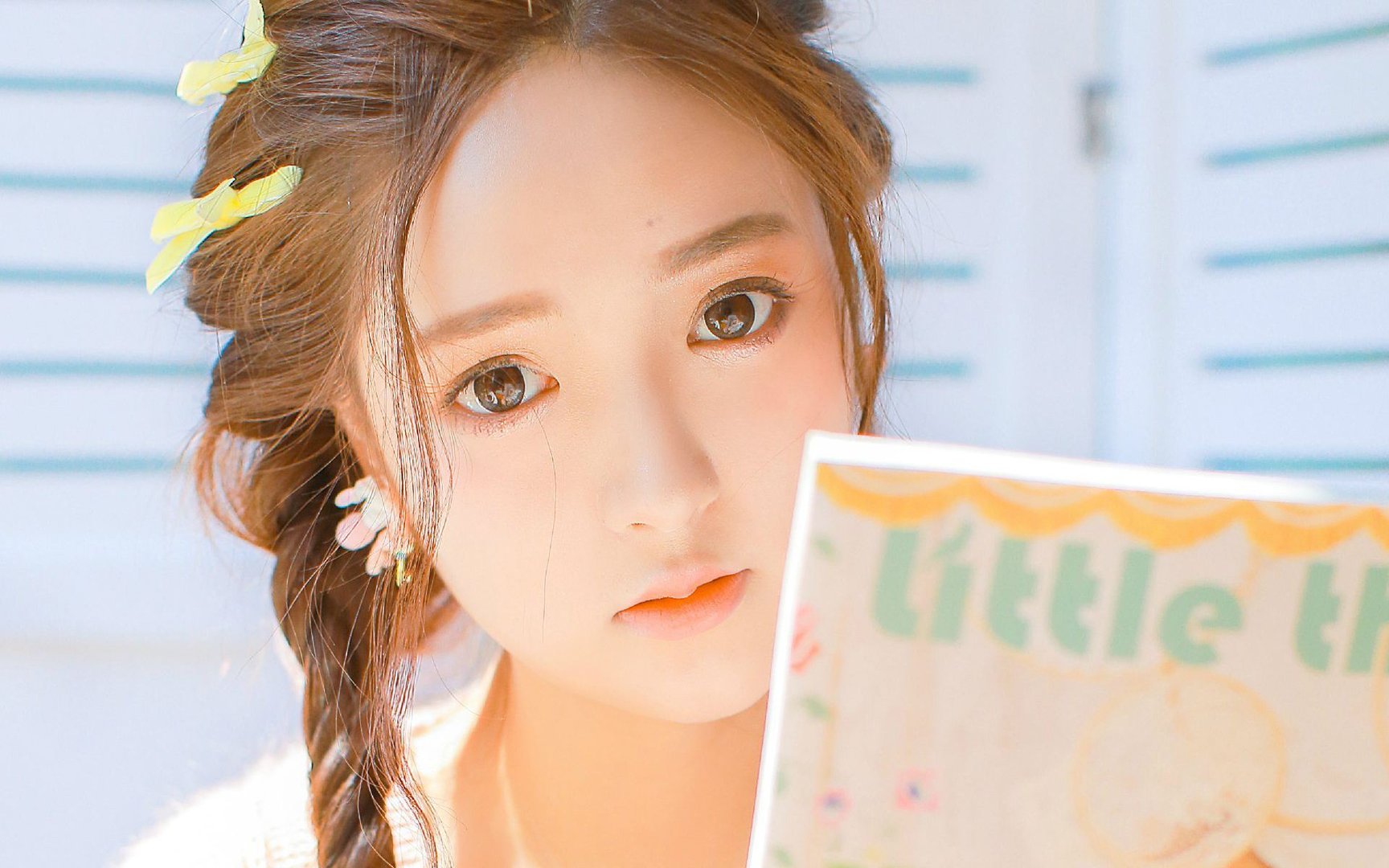 丈夫管我管的很严格，总是喜欢吃醋，还喜欢查岗，这是什么心理呢？