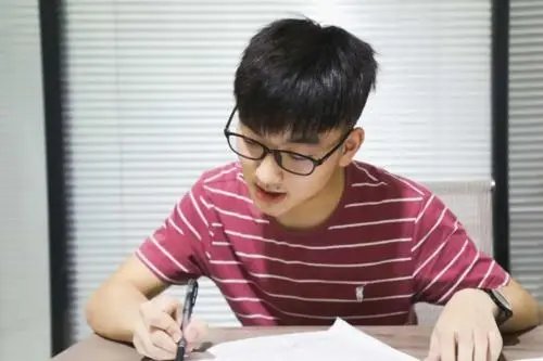 西安一高校全班29人26人都读研，包含5名直博生，学霸是如何练成的？