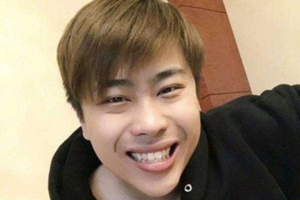 PDD直播打电话给卢本伟请求卢本伟出战，为何网友却不看好卢本伟复出？