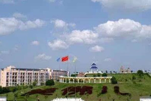 蚌埠美佛儿学校费用