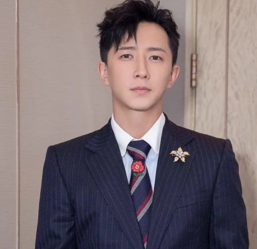 金希澈说韩庚以前经常做炒饭给他吃，他俩的关系怎么样？