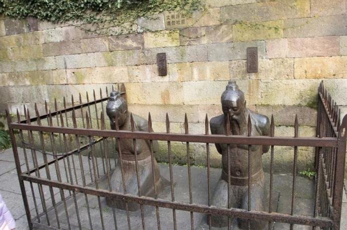 百姓对奸臣秦桧非常痛恨， 无意间发明了什么美食？