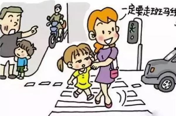 家长心大独自过马路，3岁娃被卷入车底！监护人在这件事中该承担什么责任？