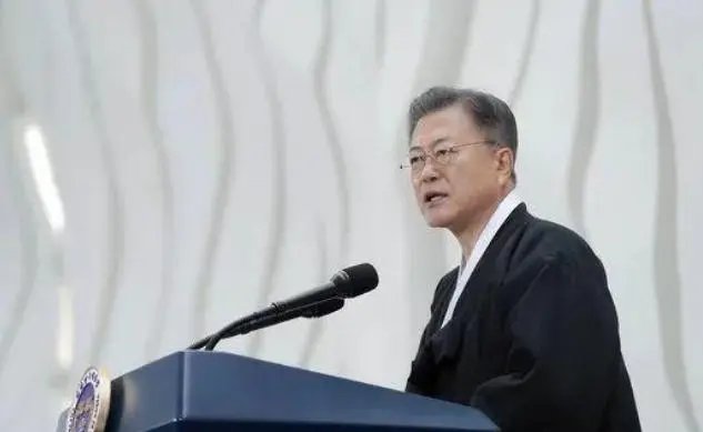 文在寅退休后成“带货高手”，他推荐的书本为何能登上畅销榜？