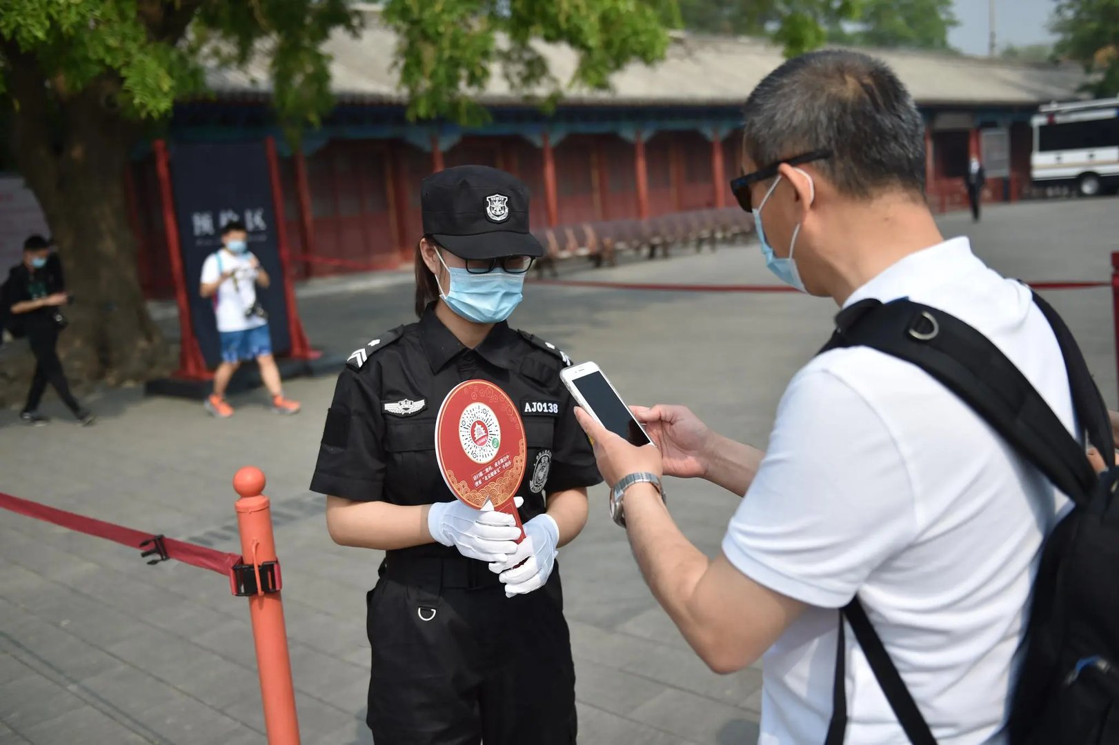 五一假第1天兵马俑景区俑比游客多，疫情对旅游业的影响有多大？