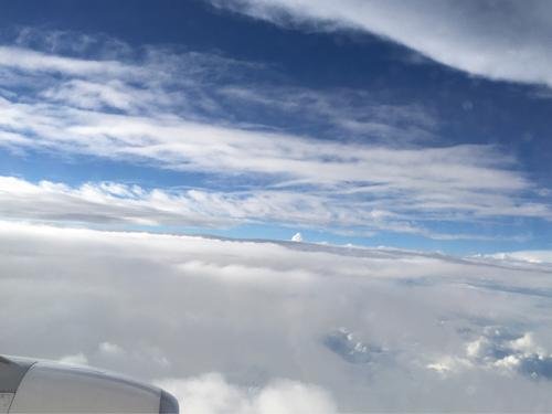 厦门天空出现罕见一线天，为什么会出现这种景象？