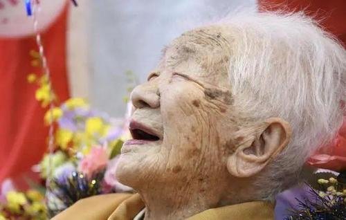 全球最长寿老人年龄117岁260天，他的长寿秘诀是啥？