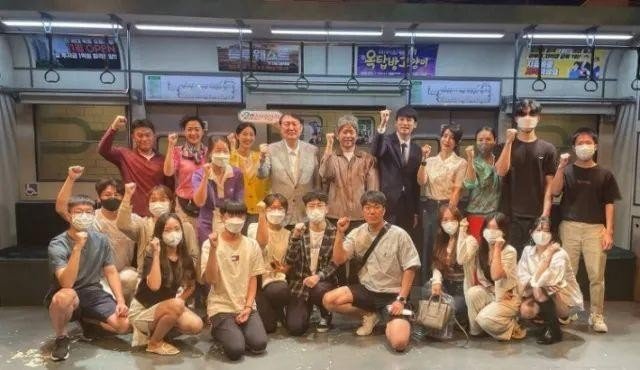 怎么看待韩国政府始终坚持一个中国的立场？