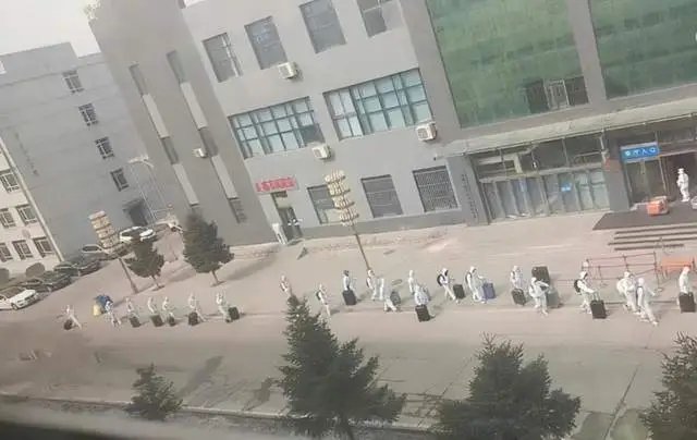 吉林农科院学生谈隔离，学生害怕，家长担心，学校该如何引导这种紧张情绪？