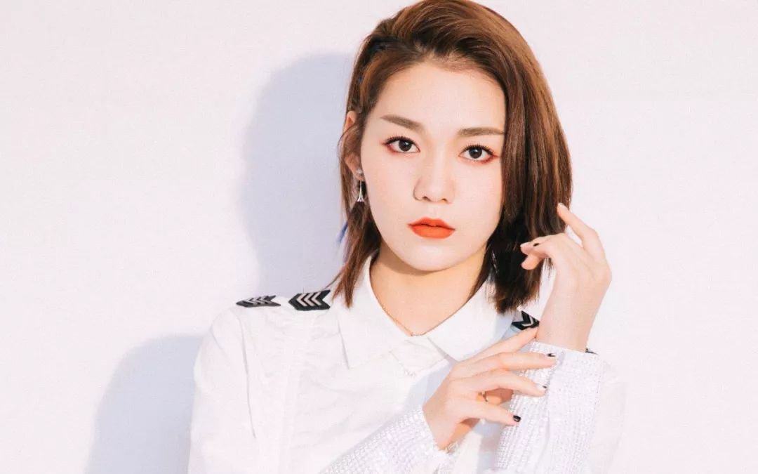 段奥娟前工作人员再发文，前工作人员是在故意抹黑段奥娟吗？