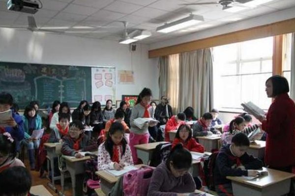 张培祥《卖米》以什么为主