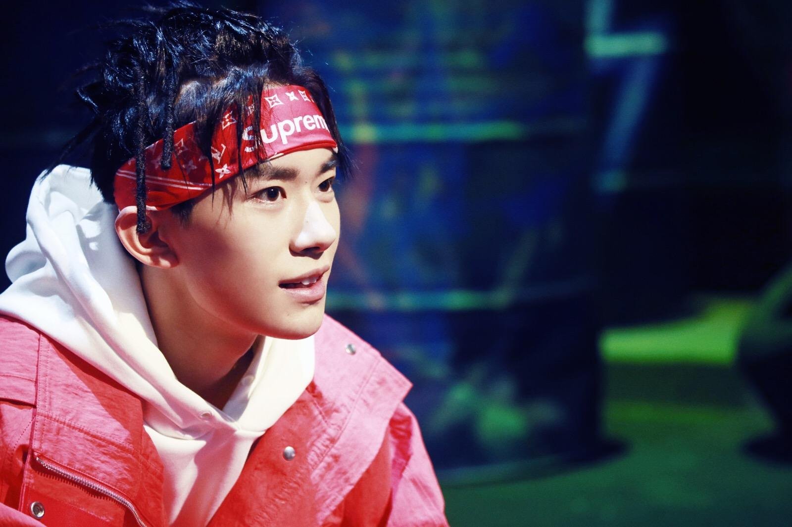 易烊千玺战损妆曝光，他在《长津湖》中饰演的是一个怎么的人物？