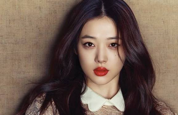 《光明日报》刊文评论艺人“浓妆艳抹”惹争议，大家争议的焦点是什么？