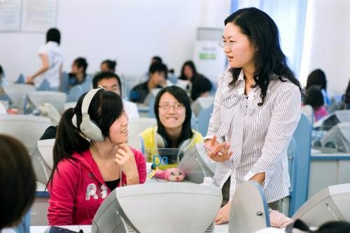 福州一中学举办奢华毕业聚餐，学校这么做合适吗？