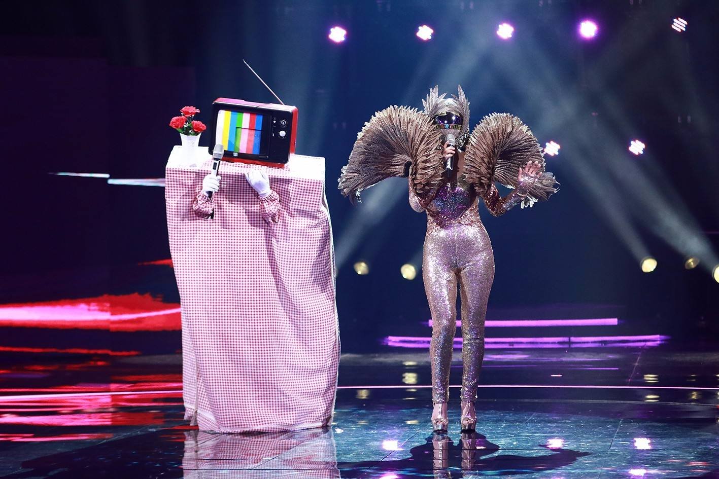 怎么评价综艺《蒙面唱将猜猜猜》?