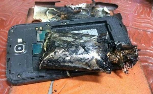 三星note2手机爆炸起火事件引热议，该事件中的责任该如何划分？
